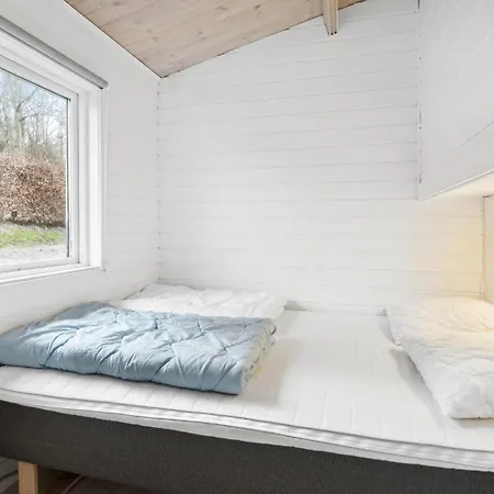 3 Bedroom Stunning In Holiday home Allinge-Sandvig