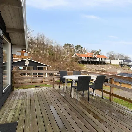 Holiday home 3 Bedroom Stunning In Allinge-Sandvig