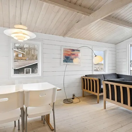 3 Bedroom Stunning In Holiday home Allinge-Sandvig